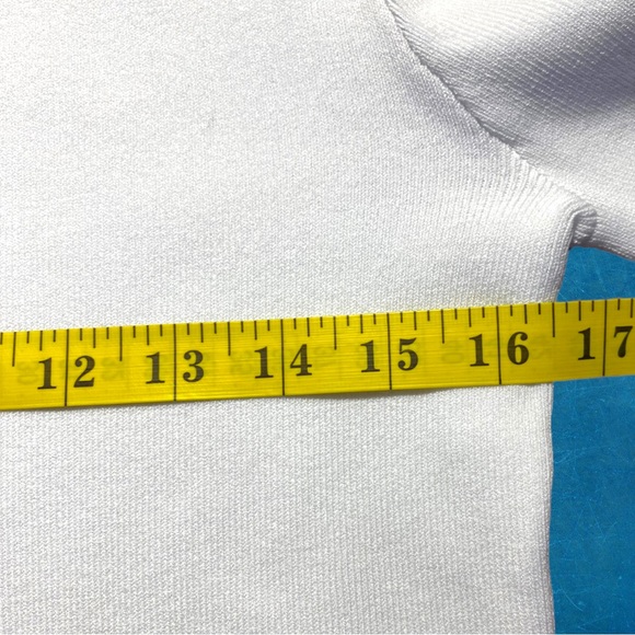 HP💎 NWT Donna Karan New York Twist 3/4 Sleeve Scoop Neck Knit Blouse White XS - Picture 13 of 16